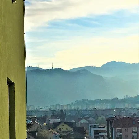 Evana Top City *